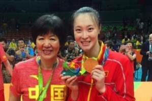 九米排球发球动作要领——打造稳定准确的发球技巧（掌握正确的九米排球发球动作，提升比赛起始优势）