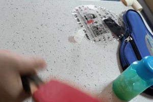乒乓球贴膜DIY指南（简单易学的乒乓球贴膜技巧与方法）