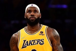 NBA实力球星排行榜（揭秘NBA历史上最强球星，他们是如何脱颖而出的？）