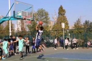 掌握篮球防守技巧，提升9-12岁球员实力（从基本功到战术训练，打造强悍篮球防守壁垒）