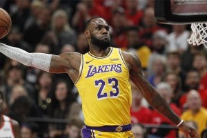 NBA现役逆天弹跳排行榜（从空中舞者到飞天神童，这些球员让人瞠目结舌）