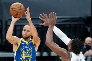 NBA历史上最顶尖的篮球防守者（揭秘篮球历史上防守之神的辉煌传奇）